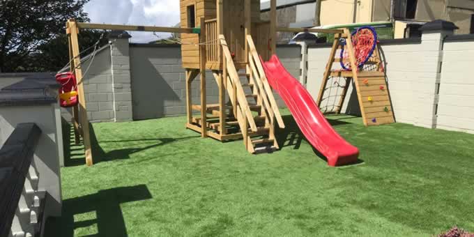 artificial grass installation for kids play area