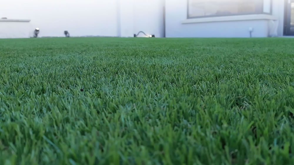 Premium 35mm artificial grass garden in Killarney with Fresh Cut artificial grass